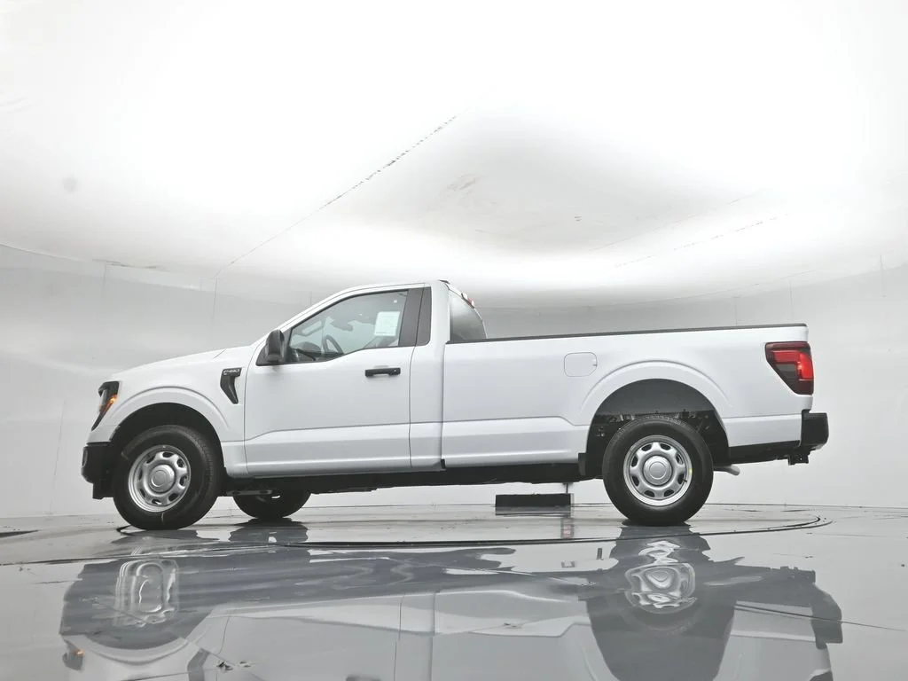 New 2026 Oxford White Ford XL image 41