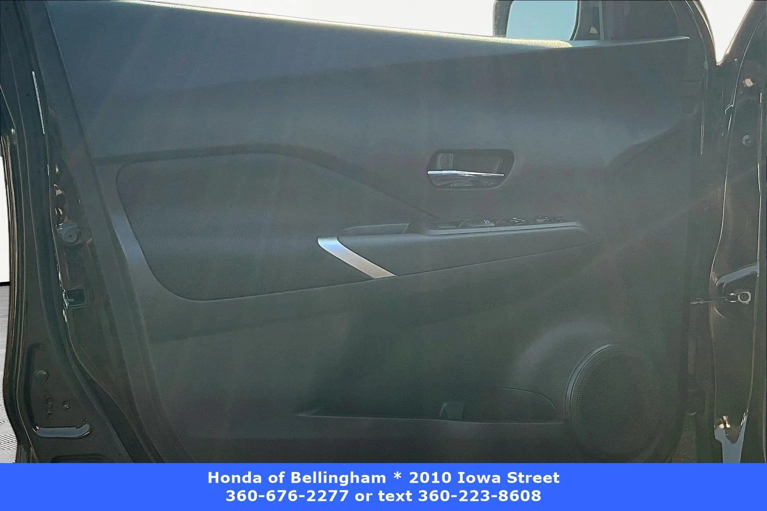 Used 2021 Super Black Nissan SV image 18