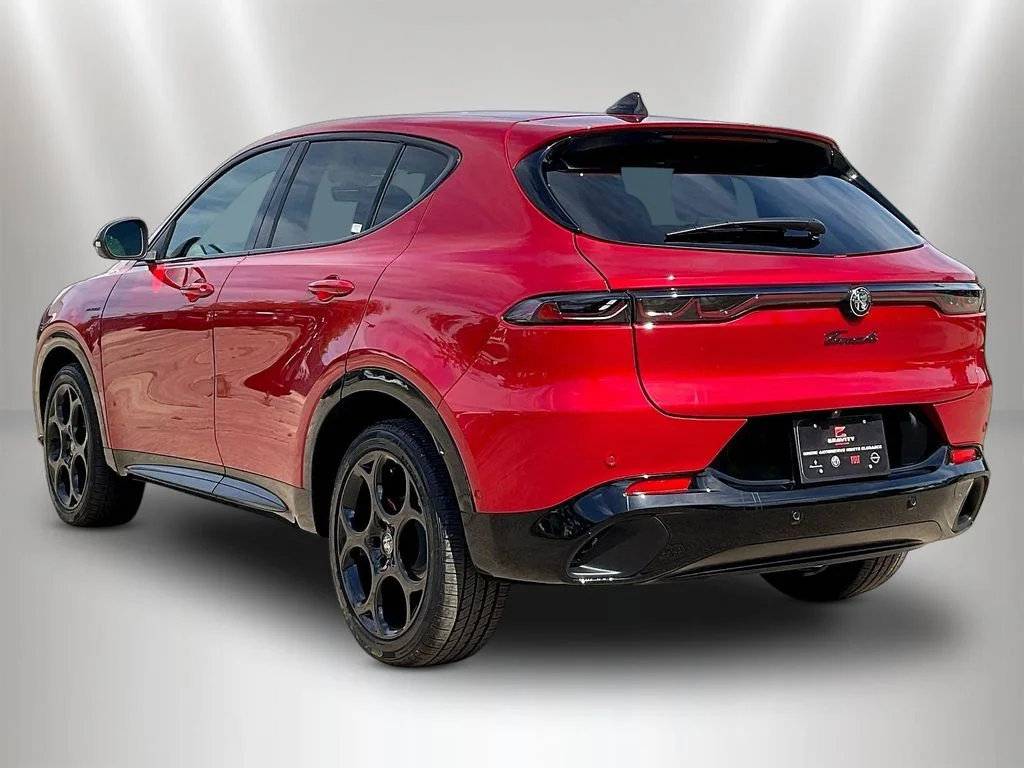 New 2026 Rosso Brera Alfa Romeo Base image 3
