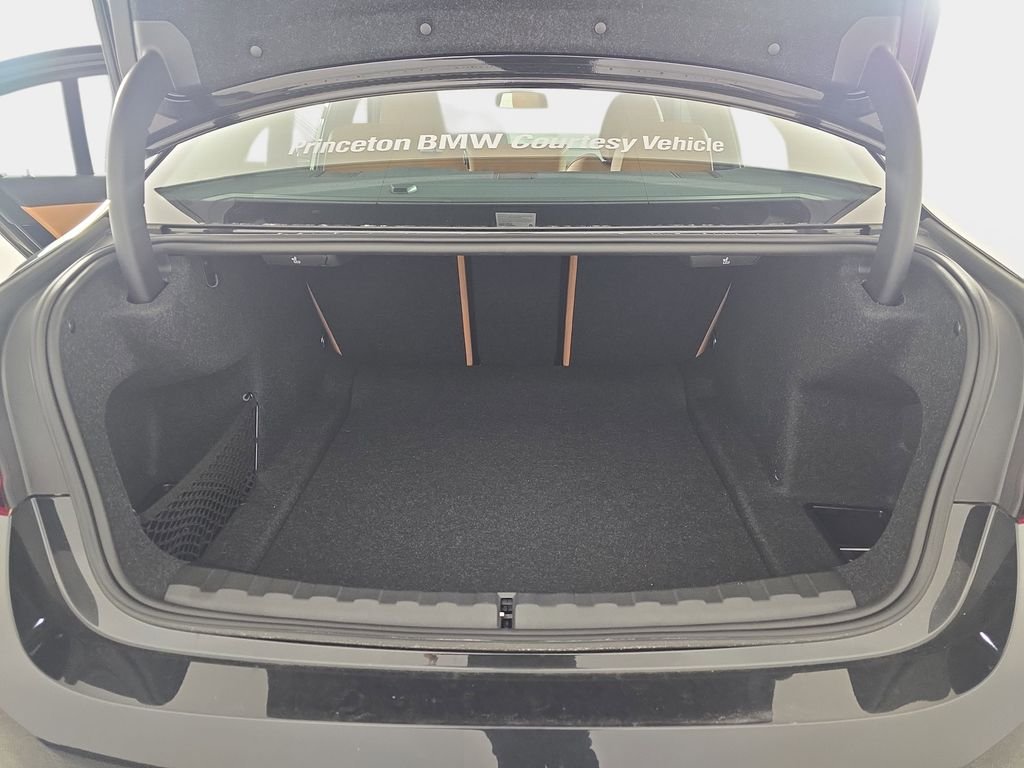 2025 BMW 3 Series 330i - Photo 13