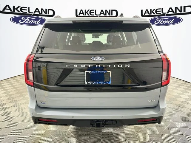 New 2027 Gray Ford Active image 4