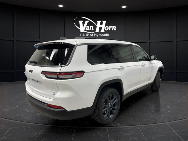 New 2026 Bright White Clear-Coat Exterior Paint Jeep Limited image 7