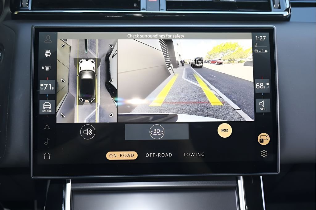 New 2026 Fuji White Land Rover Dynamic SE image 25