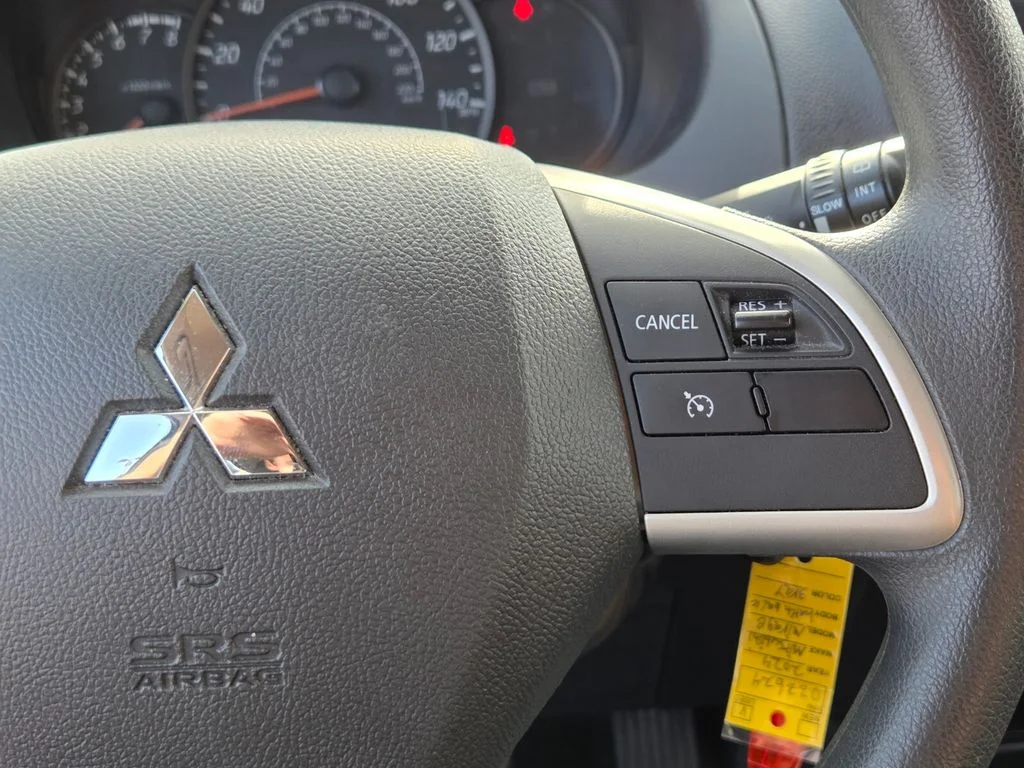 Used 2024  Mitsubishi ES image 25