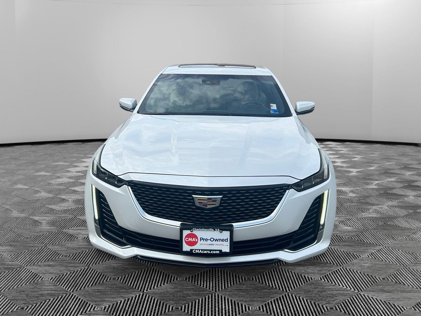 Used 2020 Crystal White Tricoat Cadillac Premium Luxury image 8