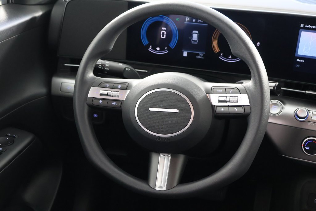 Used 2027 Atlas White Hyundai SE image 10