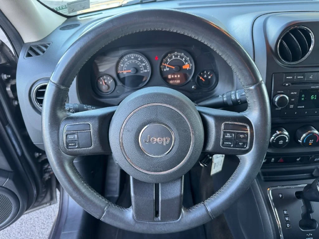 Used 2016 Gray Jeep Latitude image 20