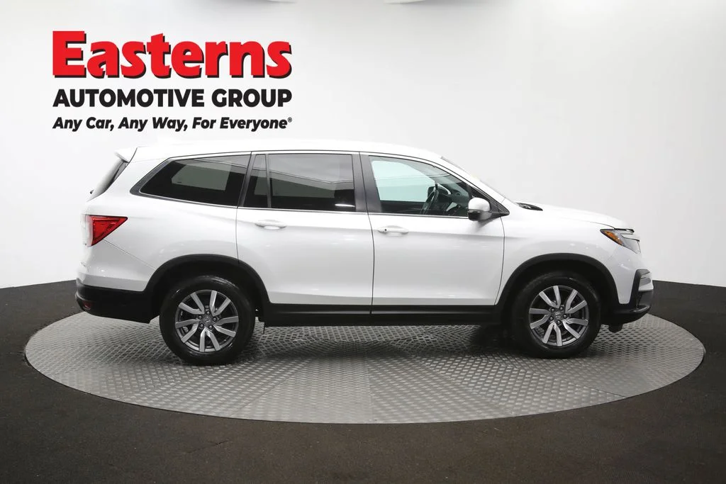 Used 2021 White Honda EX image 44