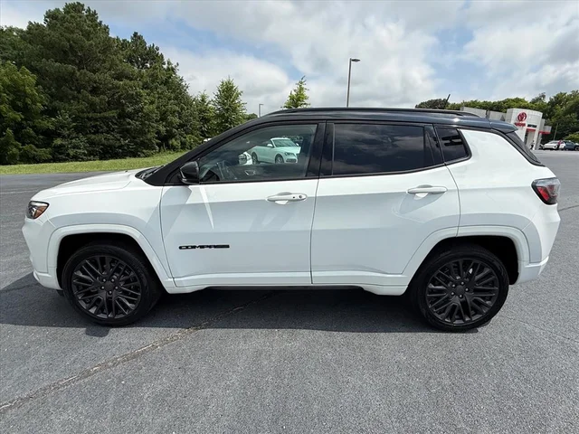 Pre-Owned 2022 Jeep Compass Limited High Altitude 4WD 4x4 High Altitude 4dr SUV