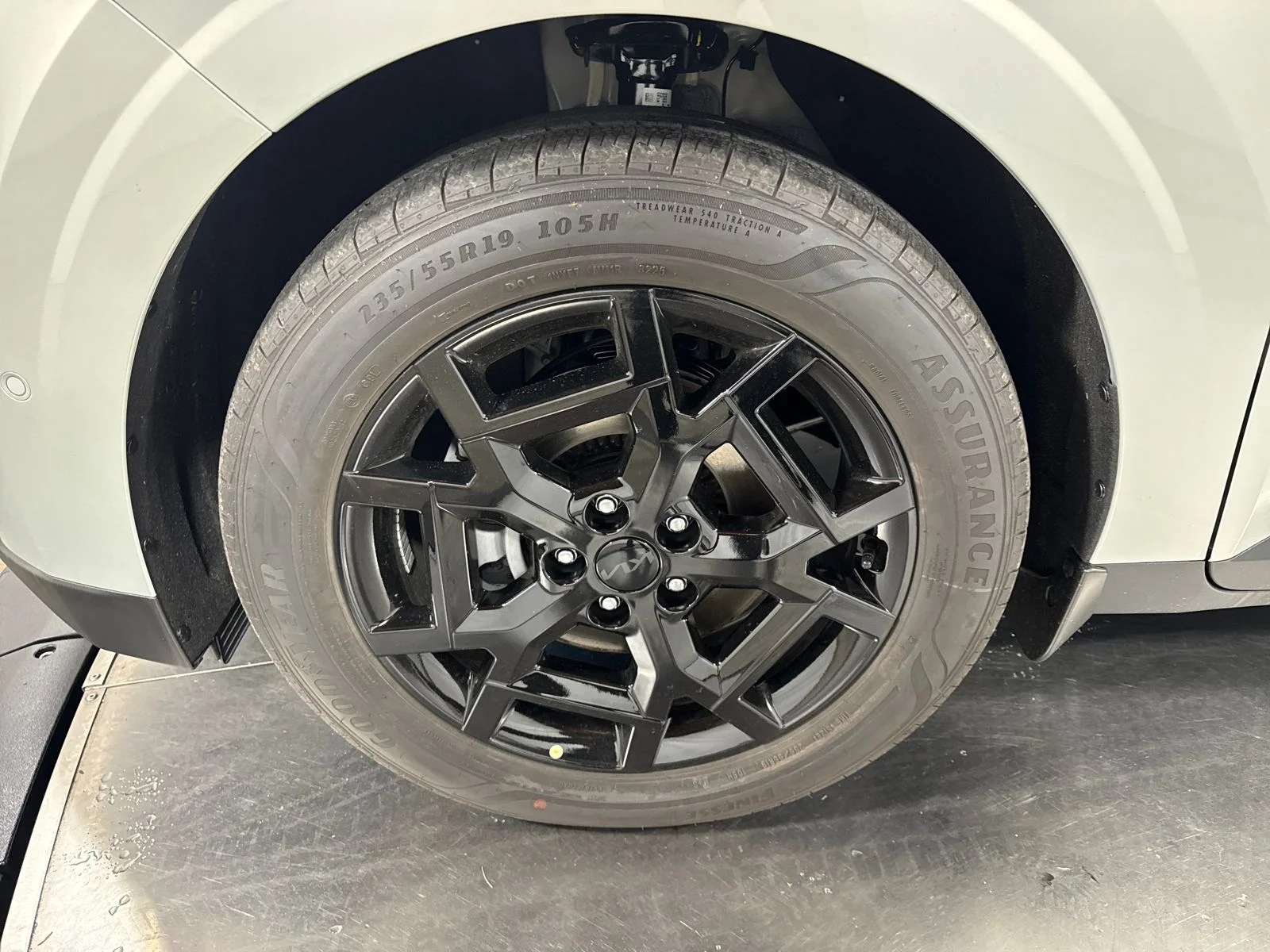 New 2026 Ivory Kia SX Prestige image 2