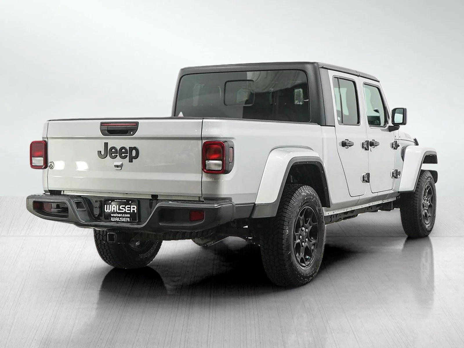 Used 2023 Silver Zynith Clearcoat Jeep Willys image 5
