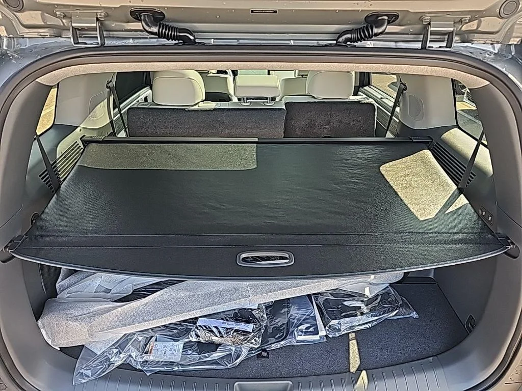 2026 Hyundai Santa Fe Limited - Photo 48