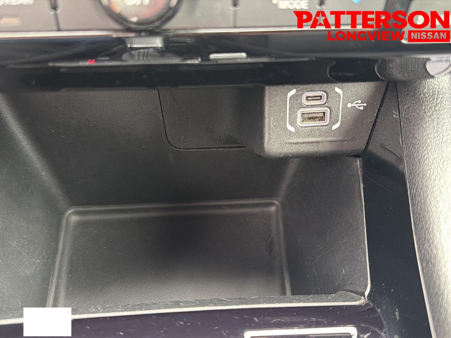Used 2025 Bright White Clearcoat Jeep Limited image 10