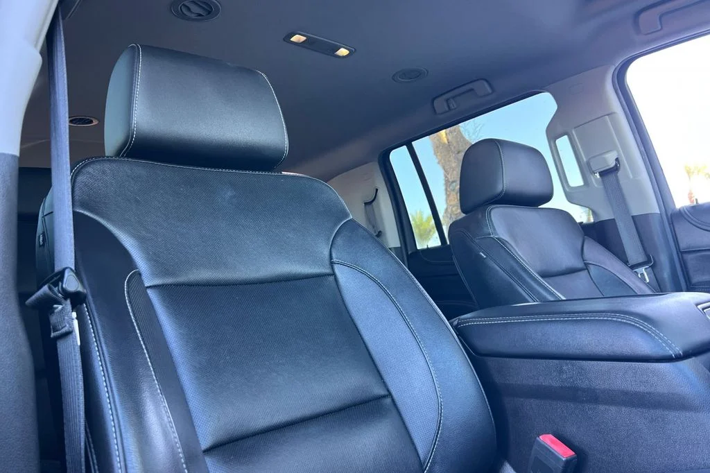 Used 2019 Black GMC SLT image 21