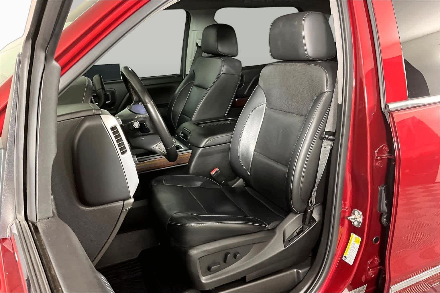 Used 2018 RED QUARTZ TINTCOAT GMC SLT image 8