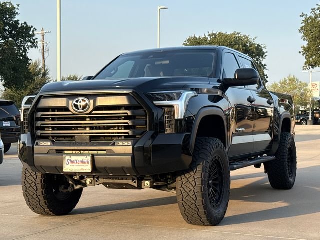 Used 2025 Black Toyota SR5 image 3