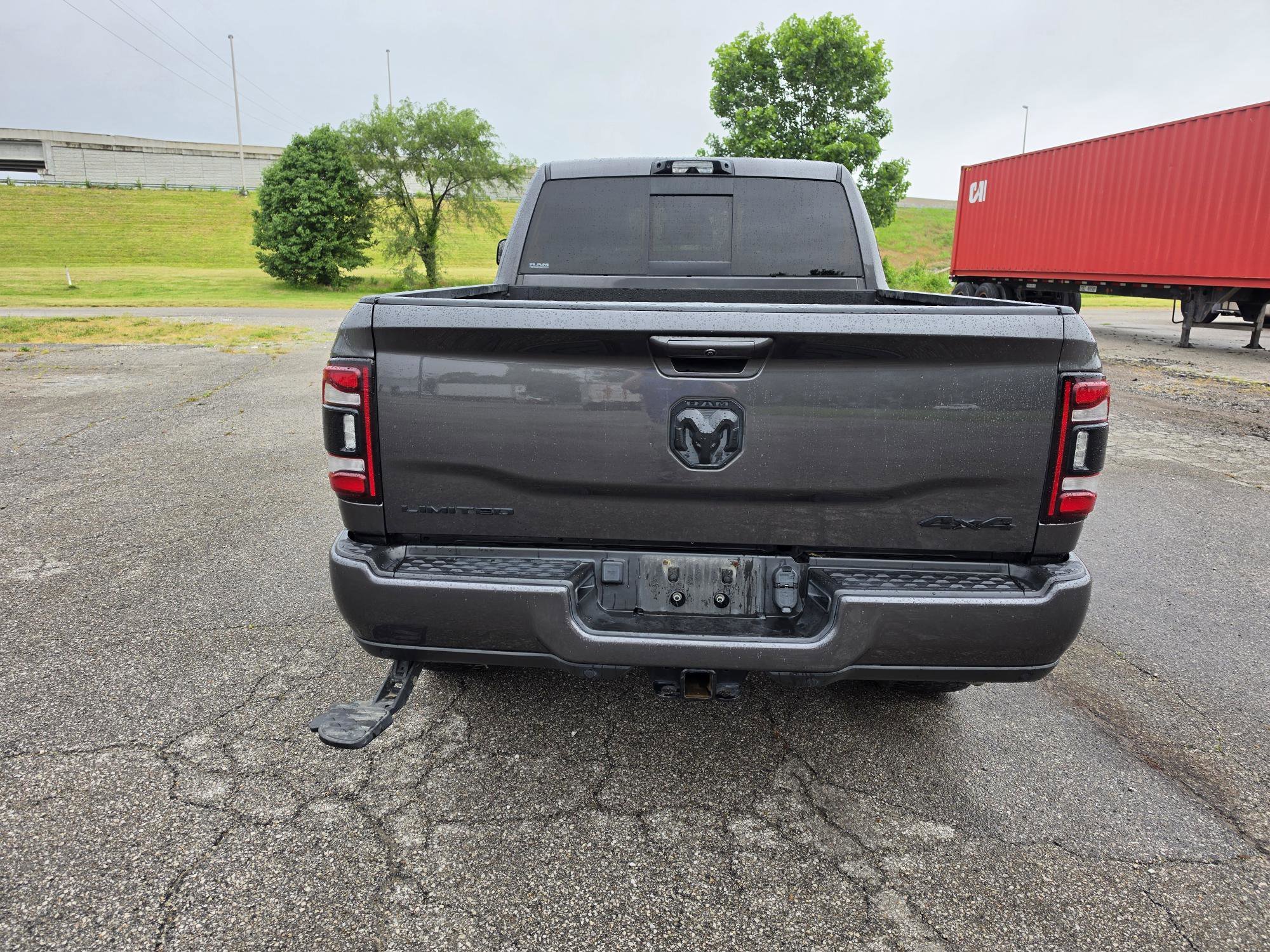 Used 2022 Granite Crystal Metallic Clearcoat Ram Limited image 4