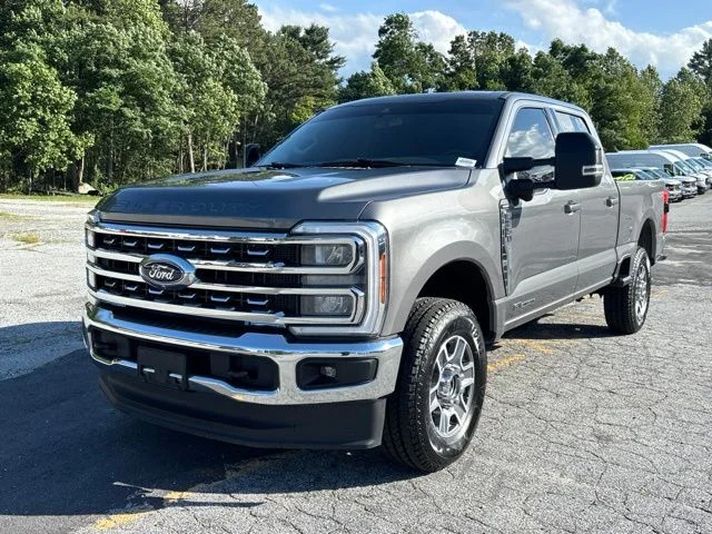 Used 2024 Gray Ford Lariat image 4