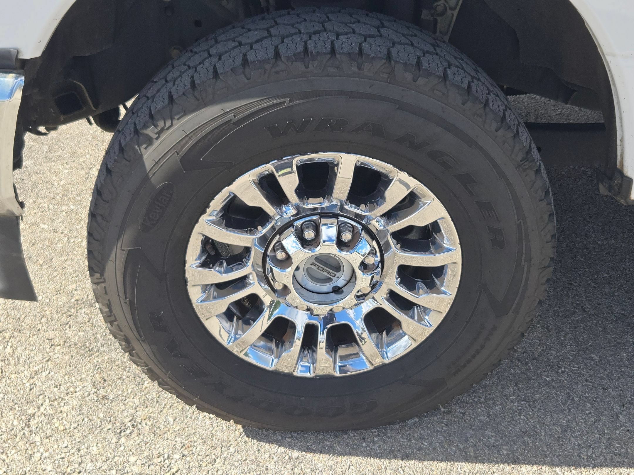 Used 2020 White Ford XLT image 31