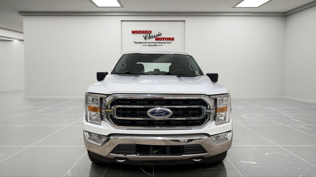 Used 2021 White Ford XLT image 2