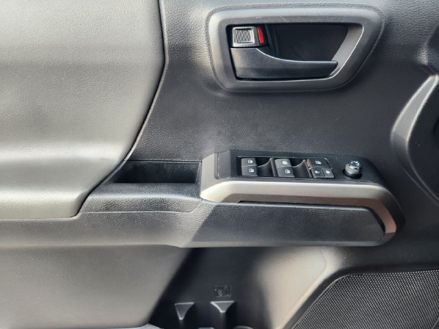 Used 2022 Silver Toyota SR5 image 24