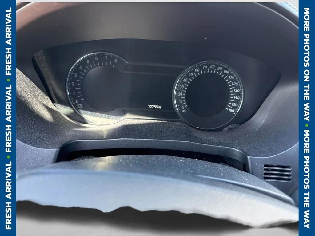 Used 2018 White Ford Platinum image 1