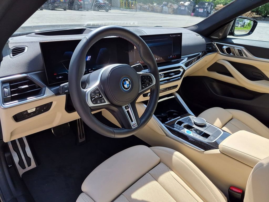 Used 2024 Black BMW M50 image 16