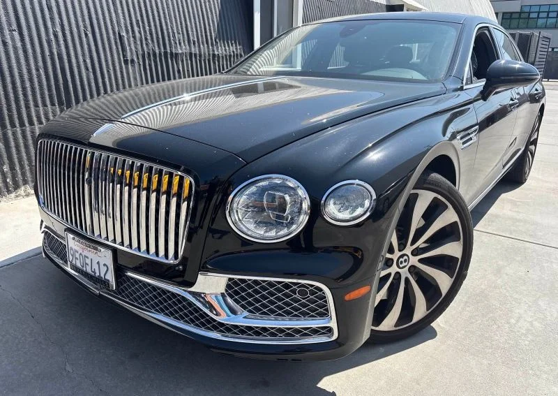 Used 2022 Black Bentley  image 1