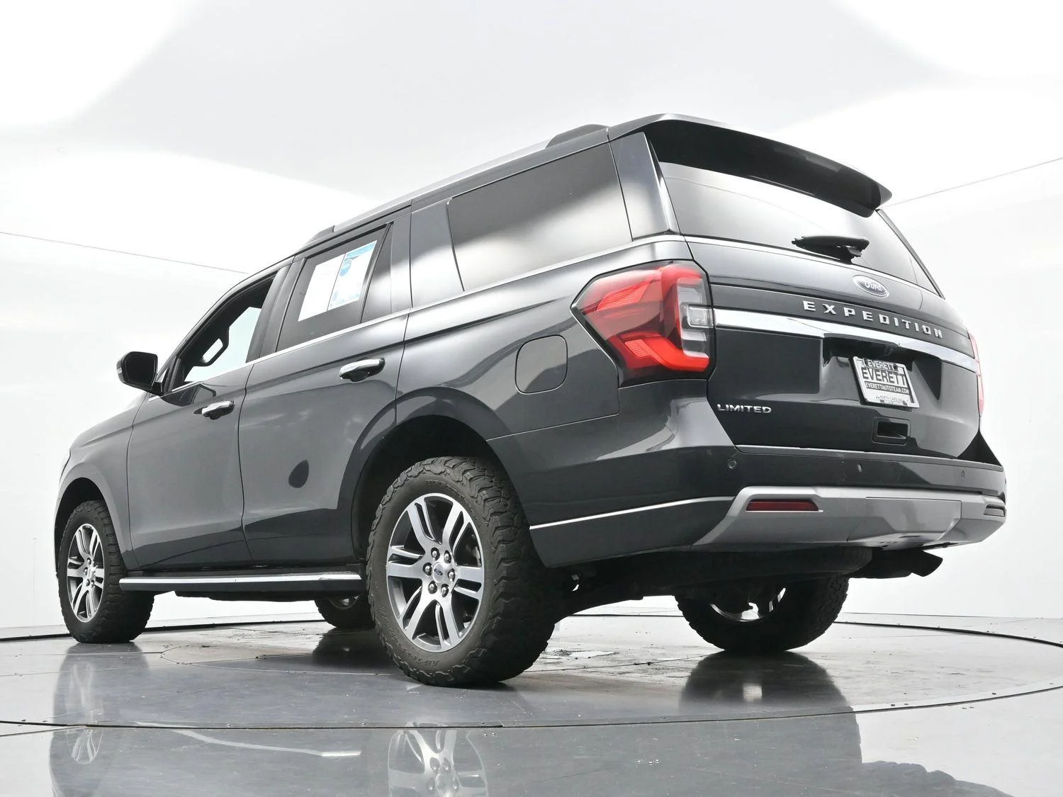 Used 2022 Dark Matter Gray Ford Limited image 56