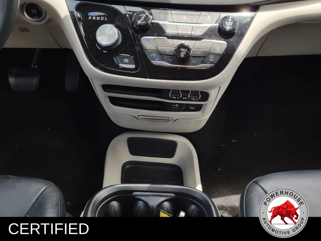 Used 2022 White Chrysler Touring L image 23