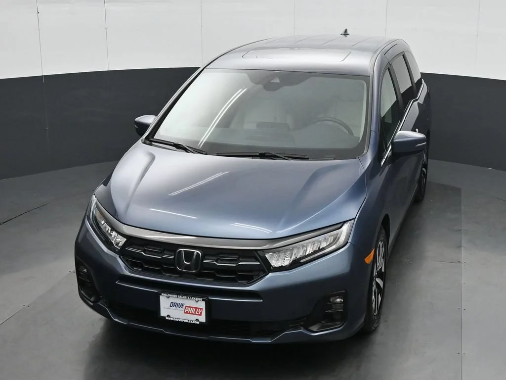Used 2025 Black Honda EX-L image 17