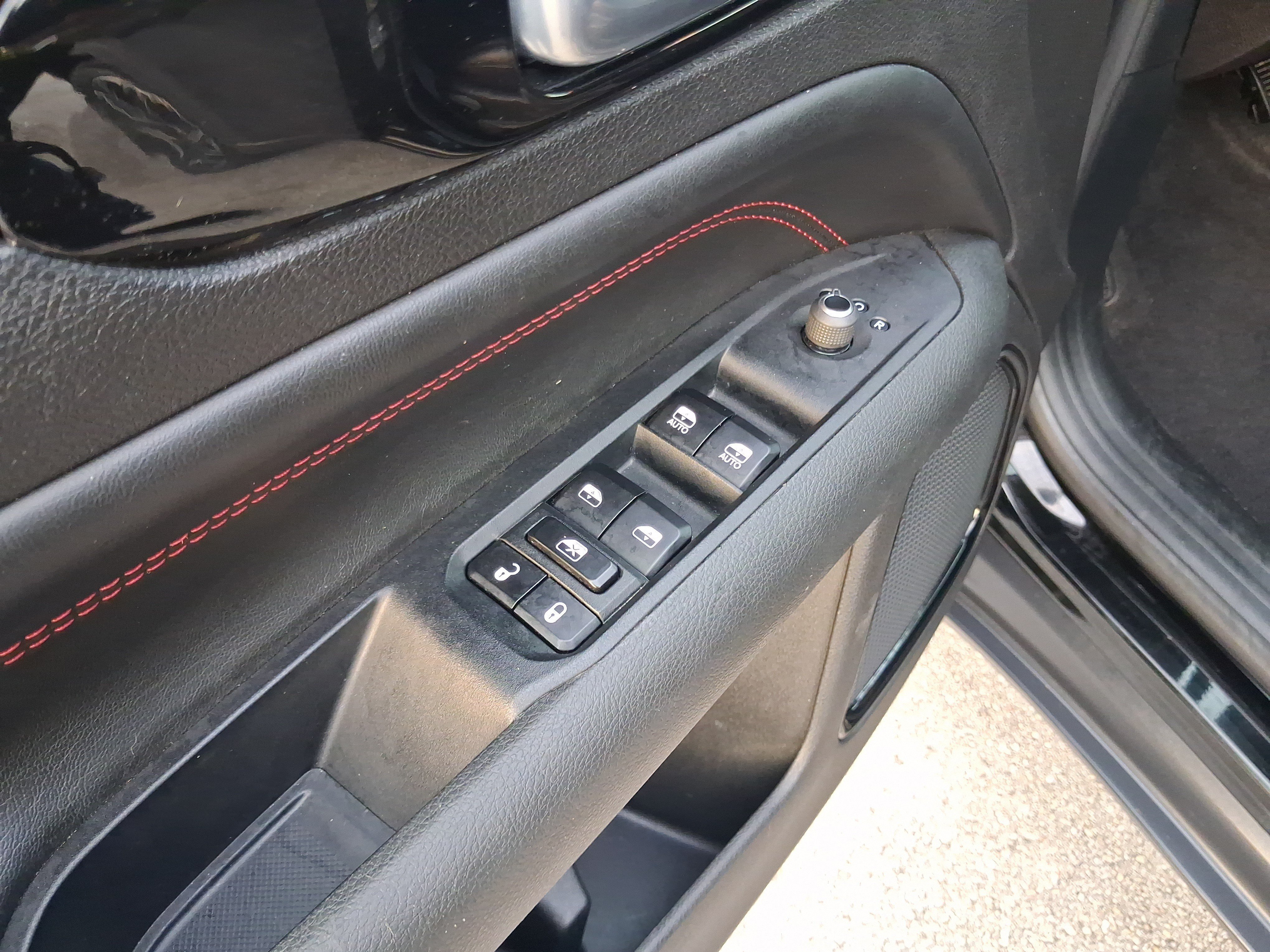 Used 2024 Black Jeep Trailhawk image 16