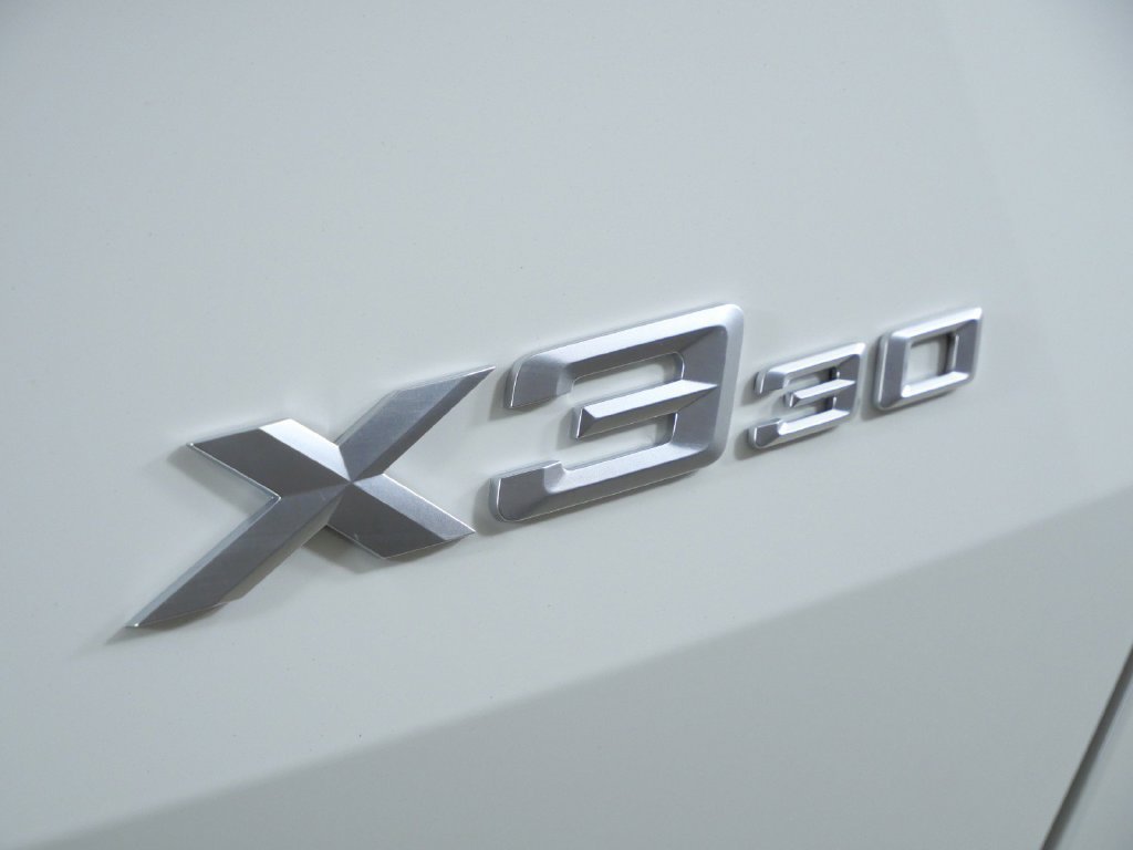 New 2026 Alpine White BMW 30 xDrive image 12
