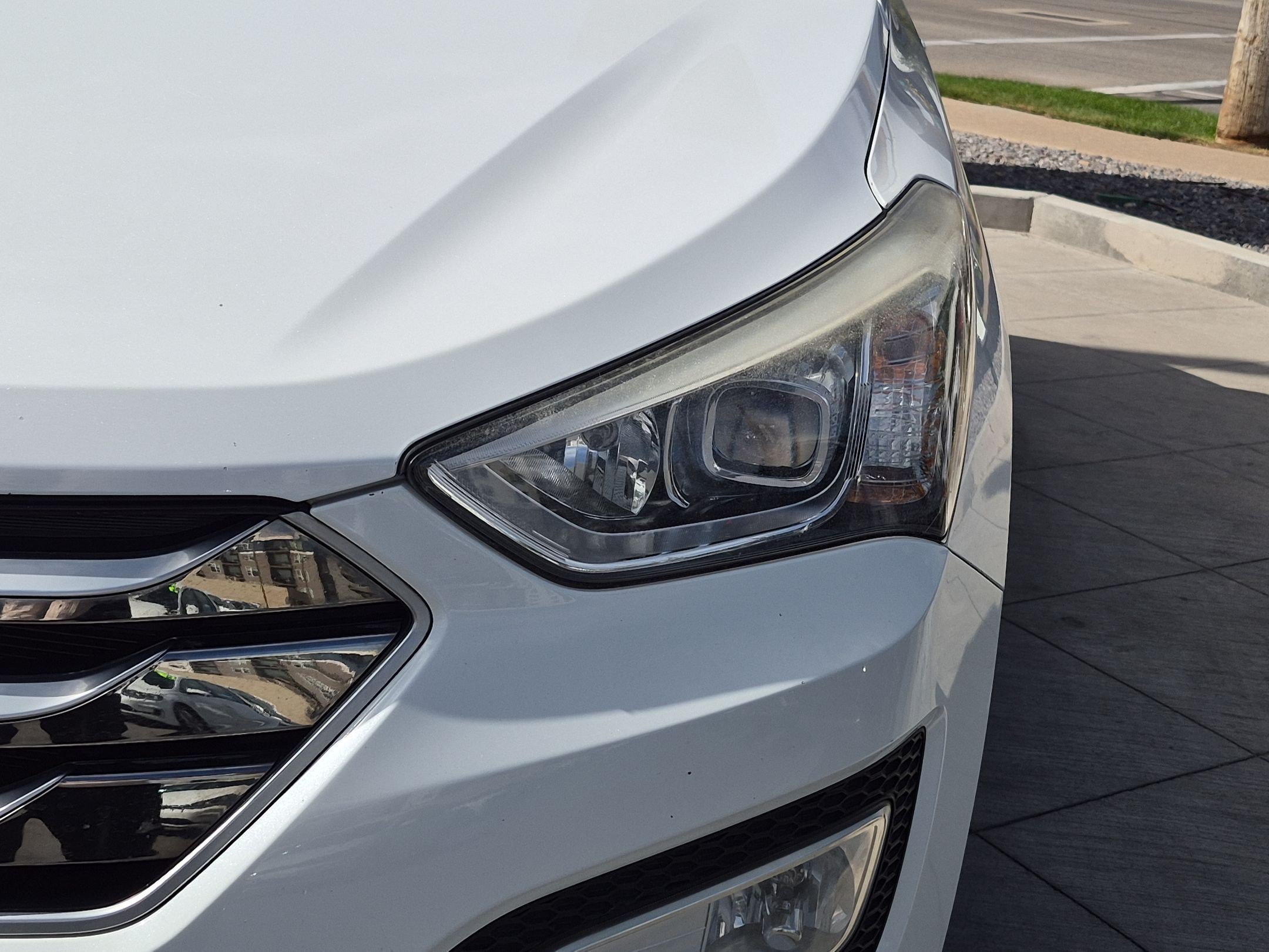 Used 2016 Frost White Pearl Hyundai 2.4 Base image 10