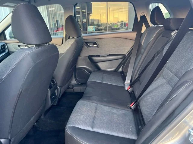 Used 2023 Gray Nissan SV image 8