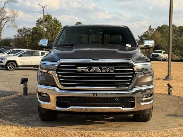 New 2026 Granite Crystal Metallic Clear-Coat Exterior Paint RAM Laramie image 2
