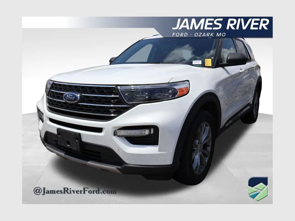 Used 2020 White Metallic Ford XLT image 1