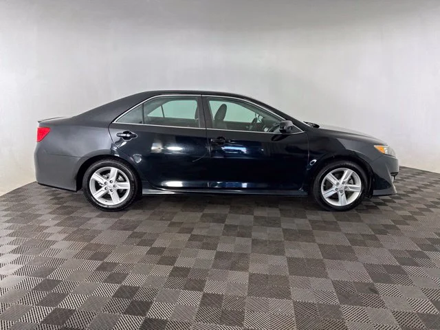 Used 2014 Black Toyota SE image 7
