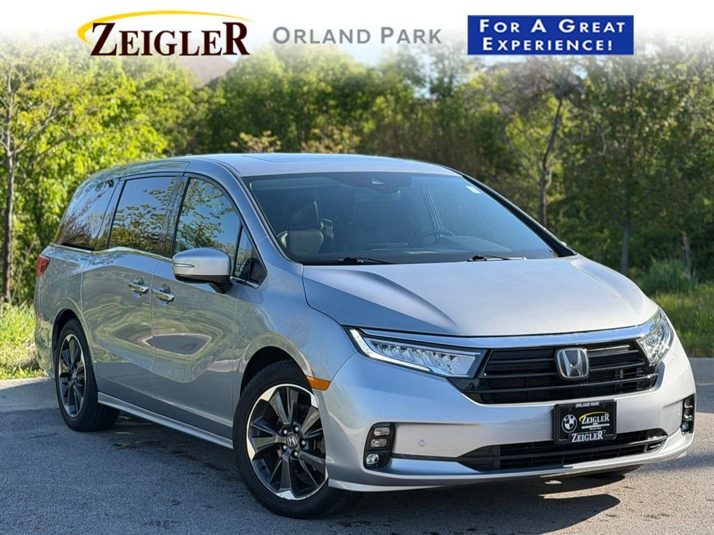2023 Honda Odyssey Elite's photo
