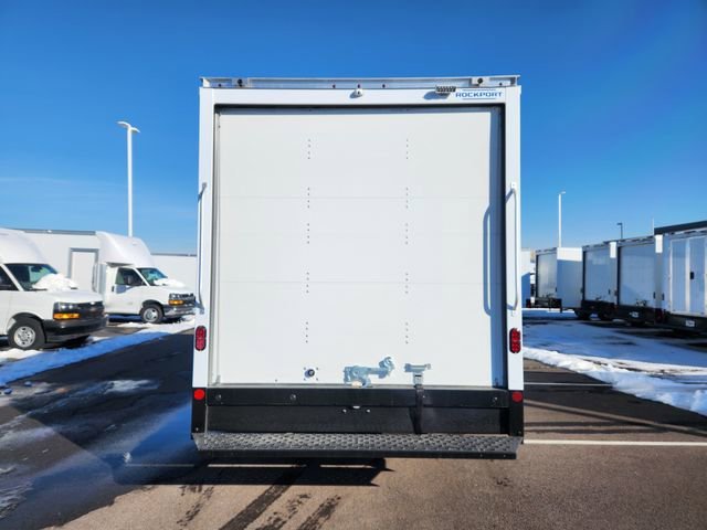 New 2026 Summit White Chevrolet 2WT image 7