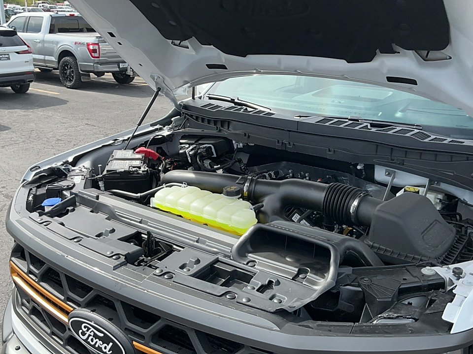 New 2026 Oxford White Ford Tremor image 21