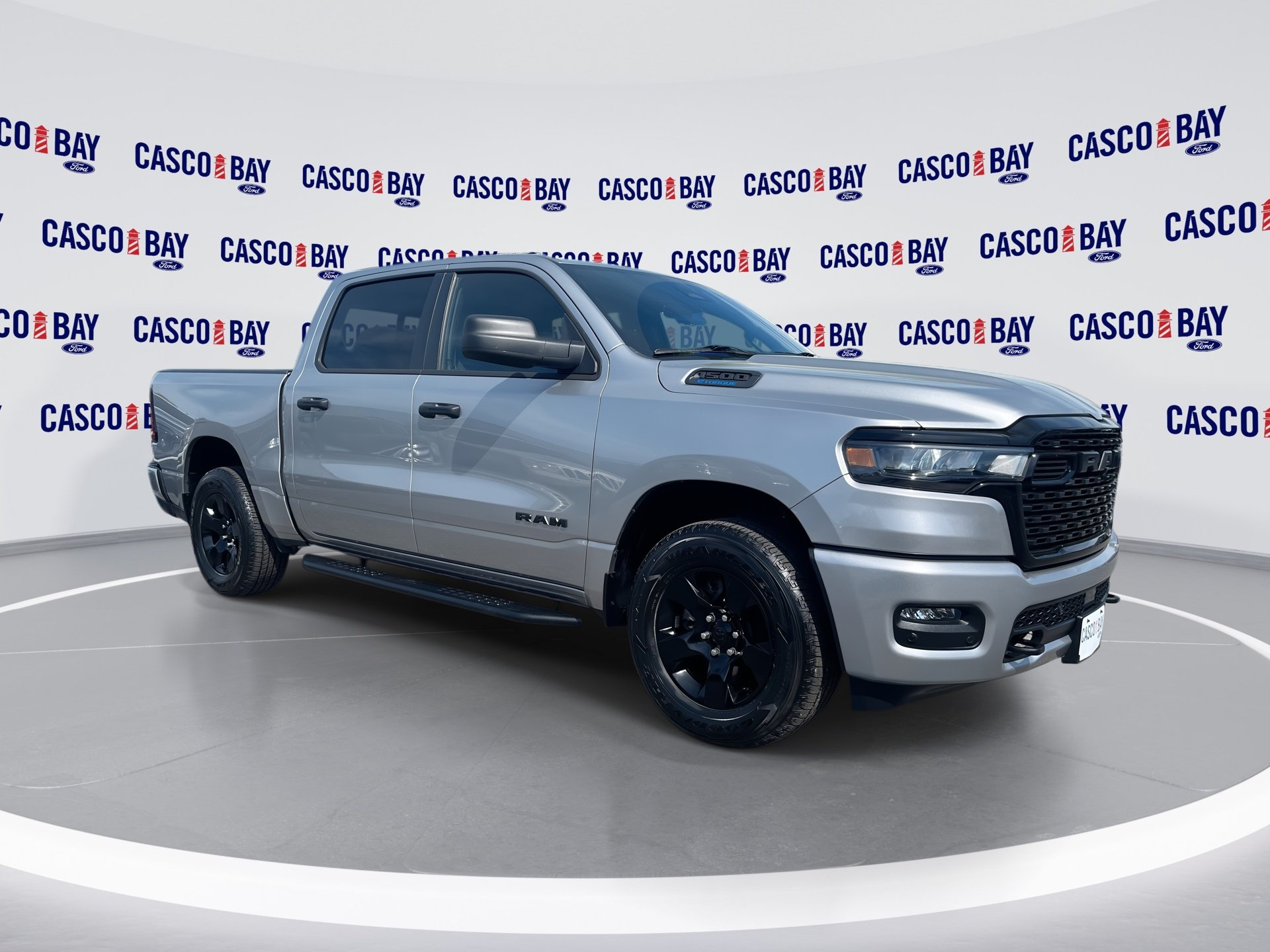 2025 RAM 1500 Tradesman 4x4 Crew Cab 5'7's photo