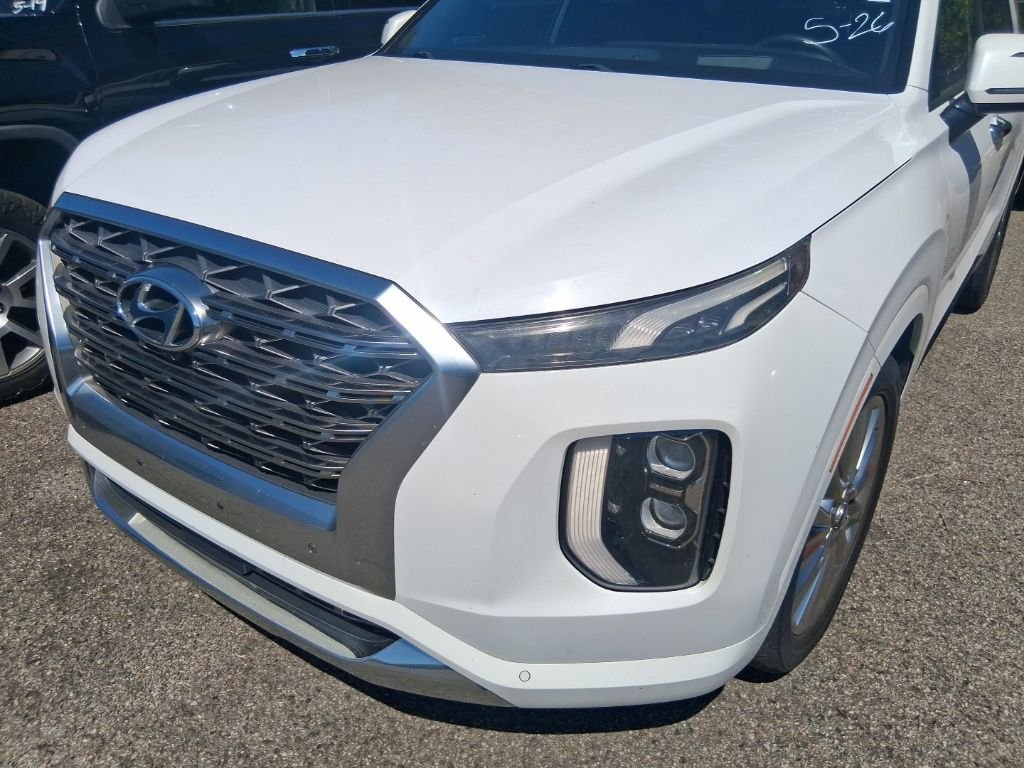 Used 2020 White Hyundai Limited image 2