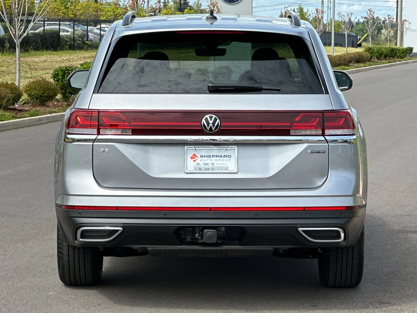 New 2026 Silver Volkswagen SE w/Technology image 4