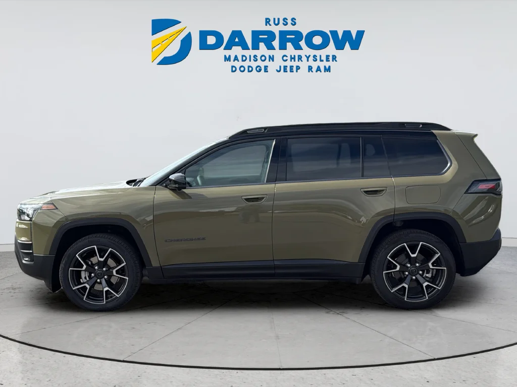 Used 2026 Green Jeep Overland image 2