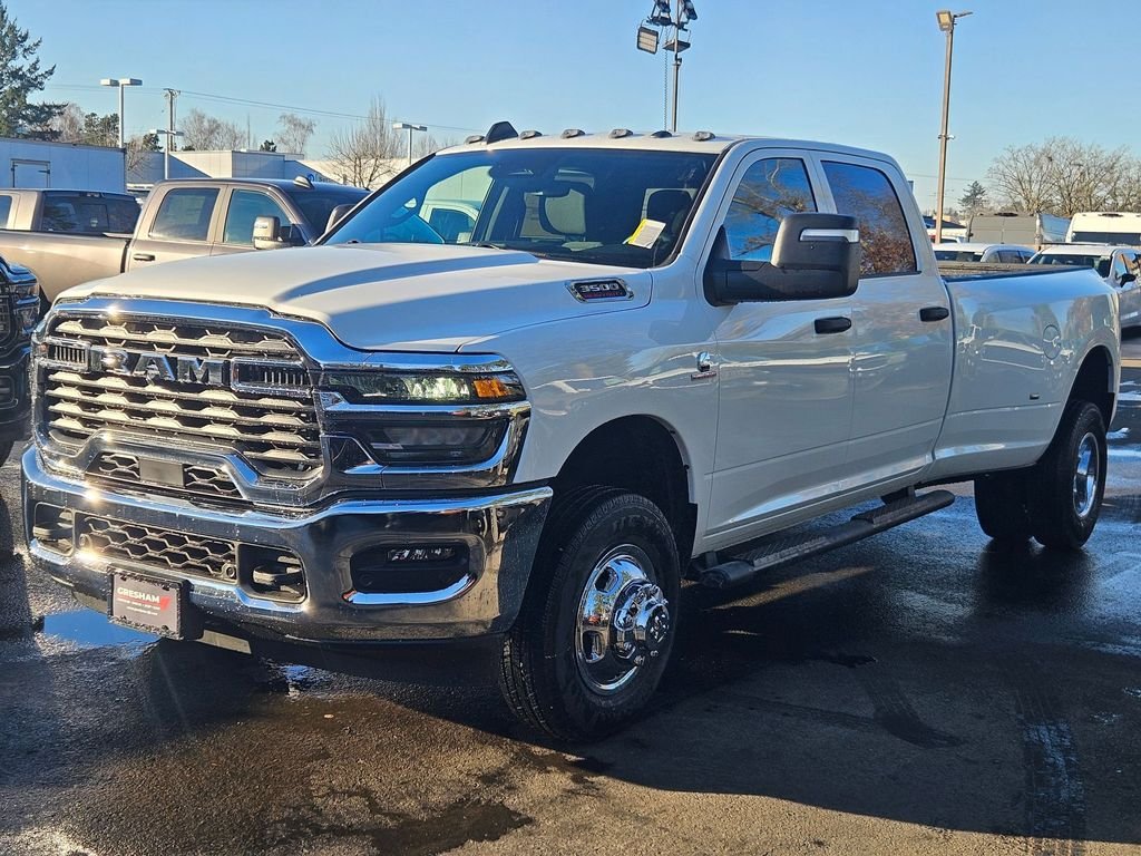 New 2026 Bright White Clear-Coat Exterior Paint RAM Tradesman image 3