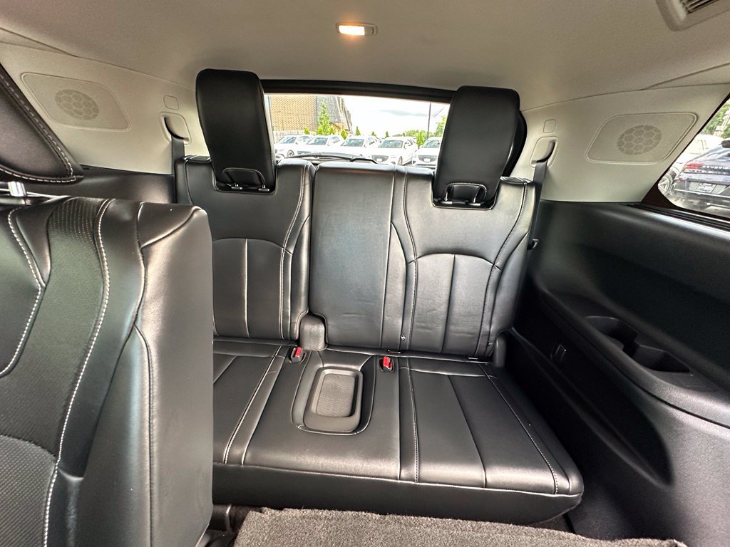 Used 2023 Gray INFINITI PURE image 27