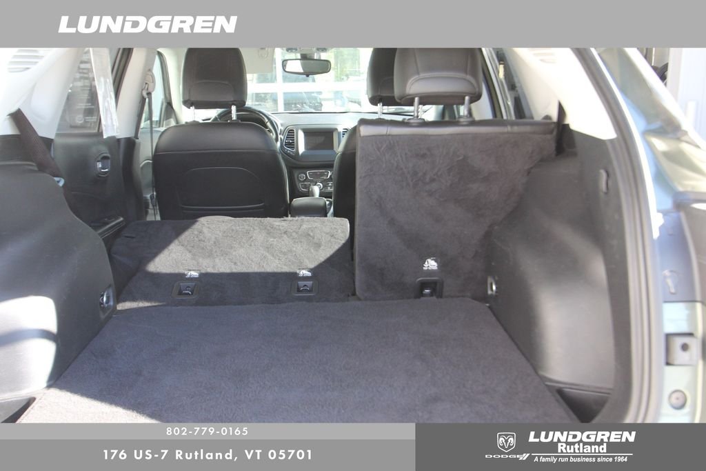 Used 2020 Green Jeep Latitude image 32
