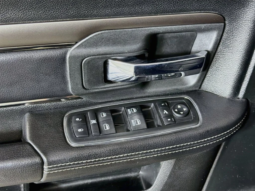 Used 2017 Gray Ram Sport image 18