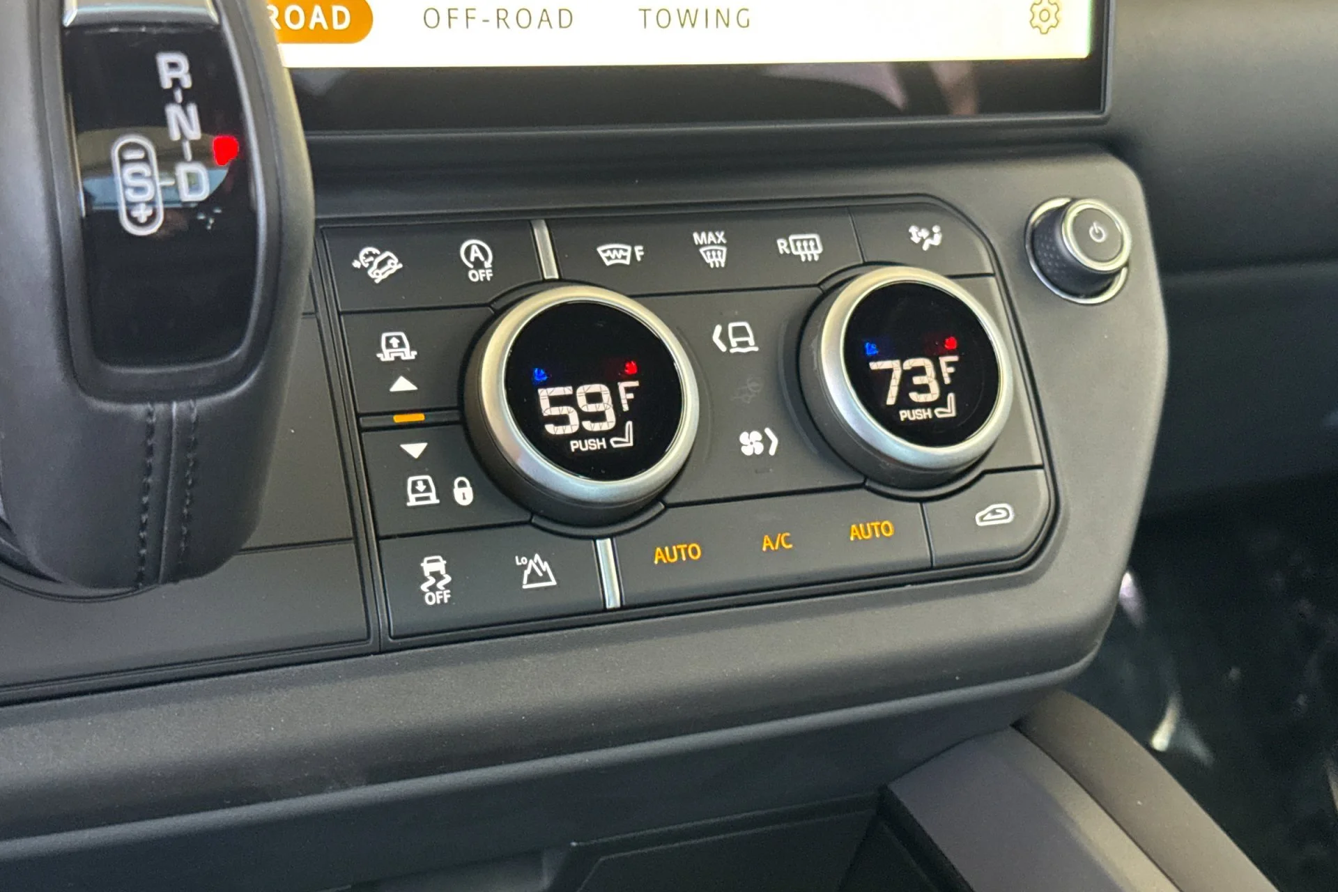 New 2026 Woolstone Green Land Rover S image 23